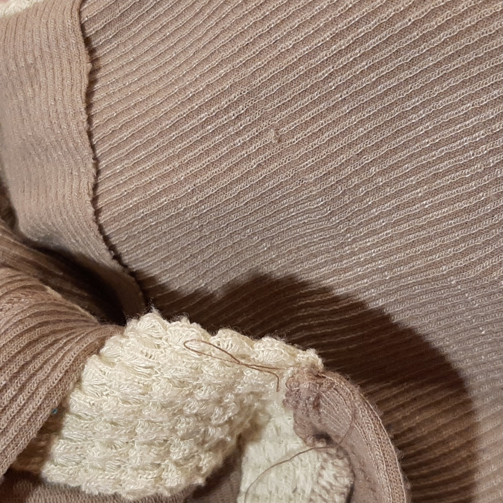 🥑POL Hooded Brown and Green Mixed-Fabric Top (L)🥑 - Picture 9 of 10
